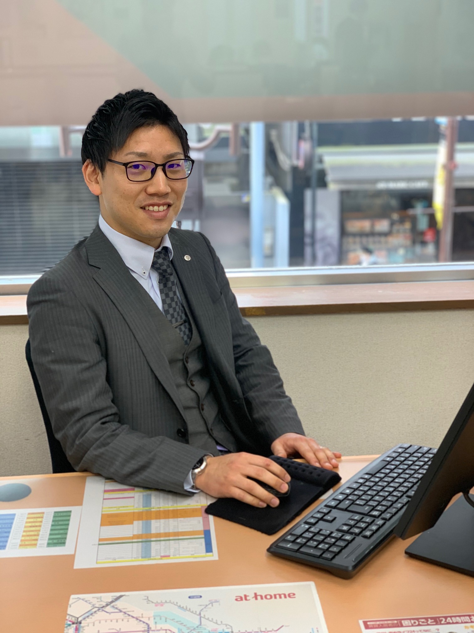 戸栗社員